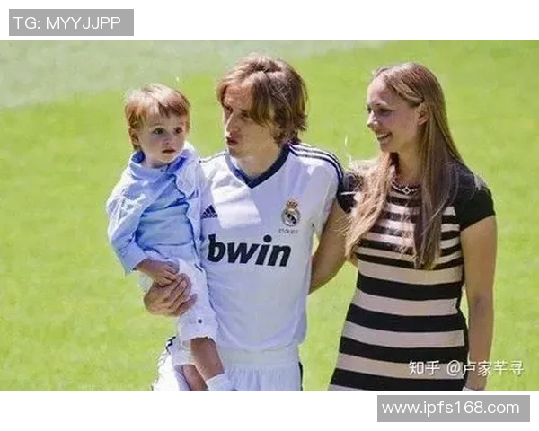 足球明星家庭的背后故事：他们如何平衡事业与家庭生活